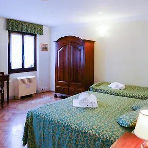 Corte Canal 3*, Venice Italy