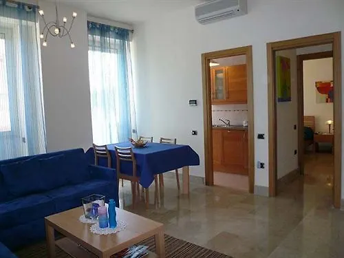 Lux Appartamenti Rome Aparthotel