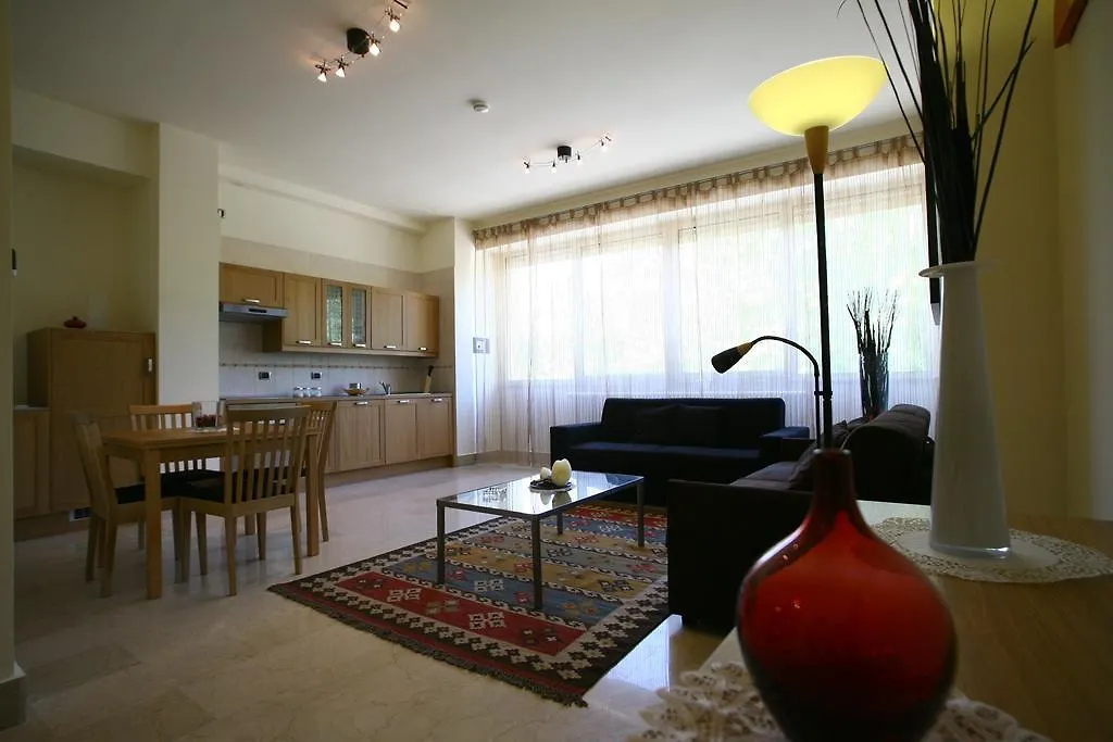 Lux Appartamenti Rome Aparthotel