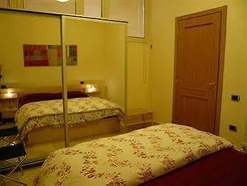 Lux Appartamenti Rom 2*,  Italien