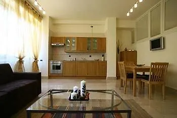 Lux Appartamenti Rom 2*,  Italien